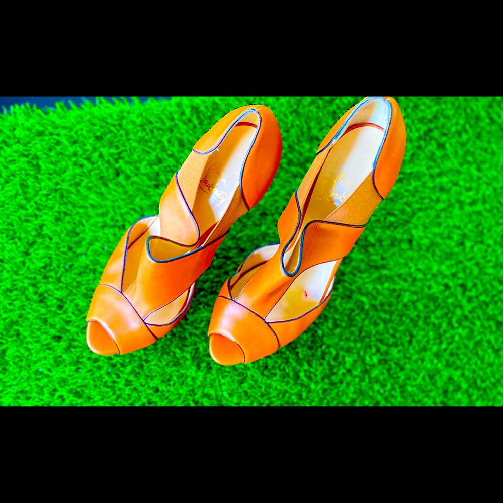 Christian Louboutin Shoes Size 39.5
